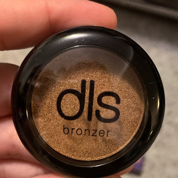 Dirty Little Secret makeup bundle - Picture 9 of 12